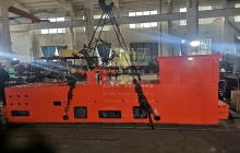 2021年完美收官,2臺10噸架線(xiàn)式變頻電機車(chē)發(fā)貨