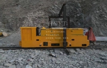 定制8噸超窄軌蓄電池電機車(chē)反饋視頻
