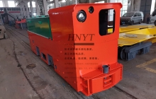 8噸礦用變頻湘潭電機車(chē)發(fā)貨