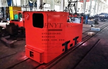 云南5噸架線(xiàn)式湘潭電機車(chē)發(fā)往金屬礦