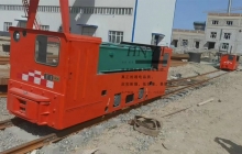 8噸雙駕駛室湘潭蓄電池電機車(chē)現場(chǎng)維護