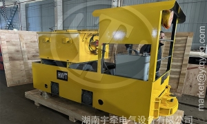 一批定制型2.5噸湘潭蓄電池電機車(chē)出口海外